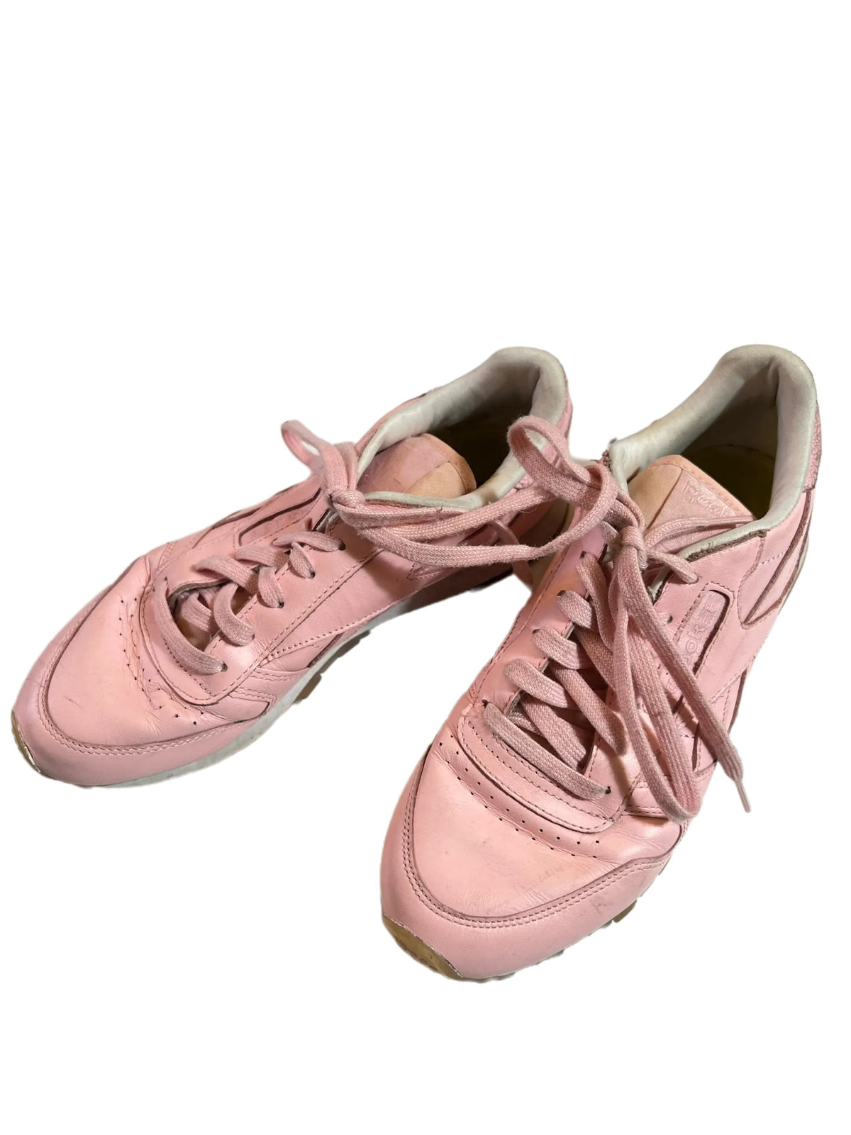 Reebok- Pink Sneakers