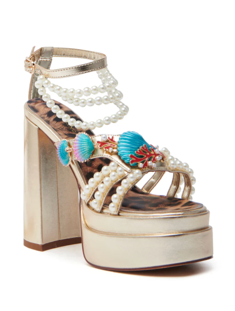 Akira - Azalea Wang Arleth Gold Sandal - US7 (Like-New)