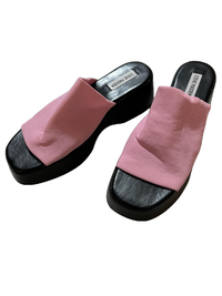 Steve Madden- Pink Mesh Sandals