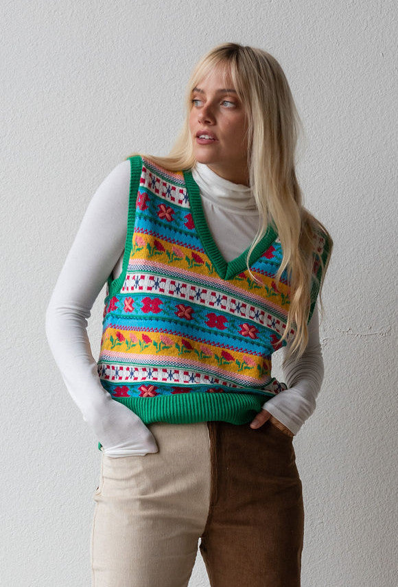 CALIstyle California Cool Knit Vest In Green Floral Multi 